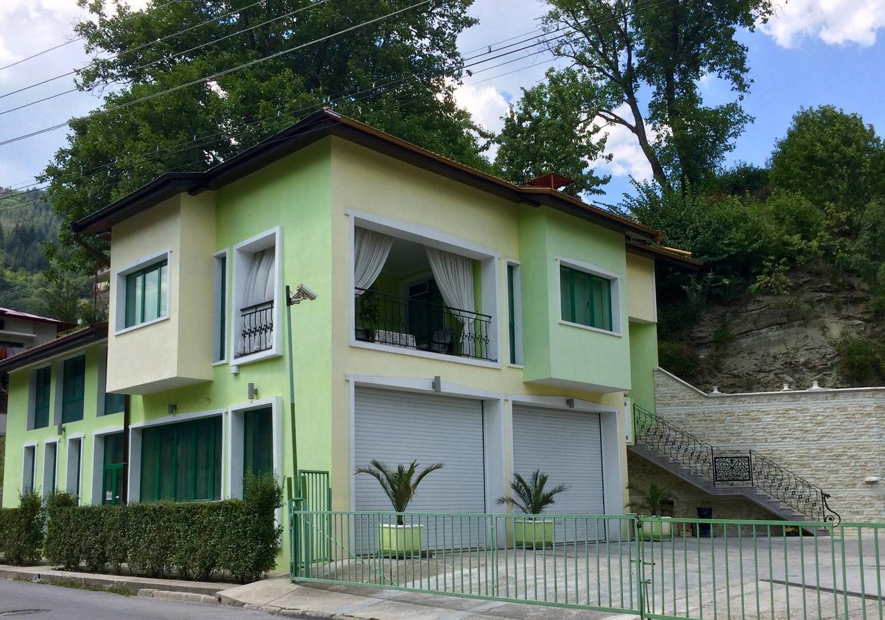 Guest Rooms Waterfall Σμόλιαν Εξωτερικό φωτογραφία